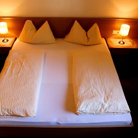 Brugghof & Erlhof Hotel 3*